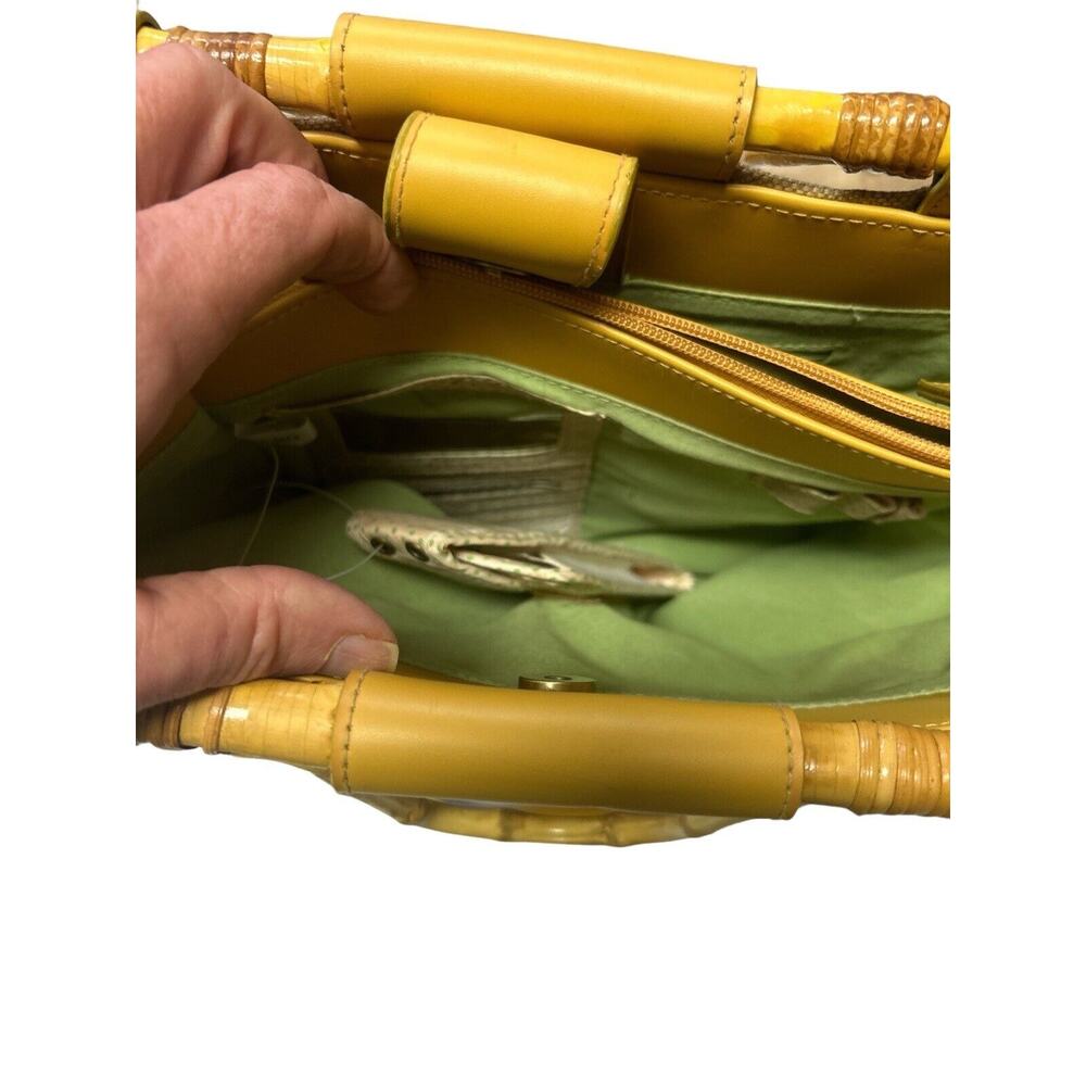 Unbranded medium sized yellow tropical floral and bamboo purse w shoulder strap - Picture 4 of 5